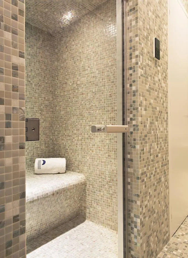Отель Parister Piscine & Париж