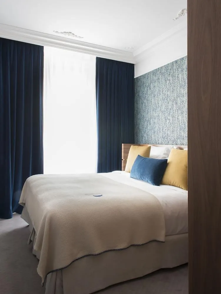Parister Piscine & 5* Paris